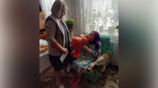 Ветеран труда из Воронежской области Варвара Плугатырева отметила 100-летний юбилей