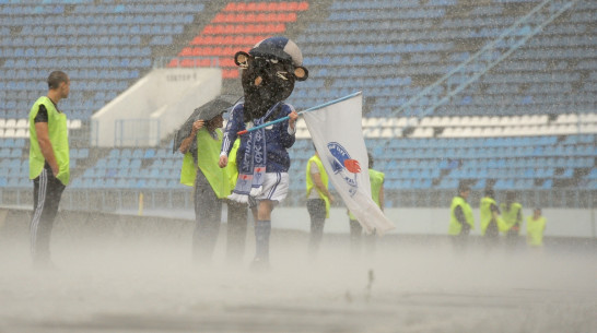 «Факел» сыграл вничью с «Шинником» в Воронеже