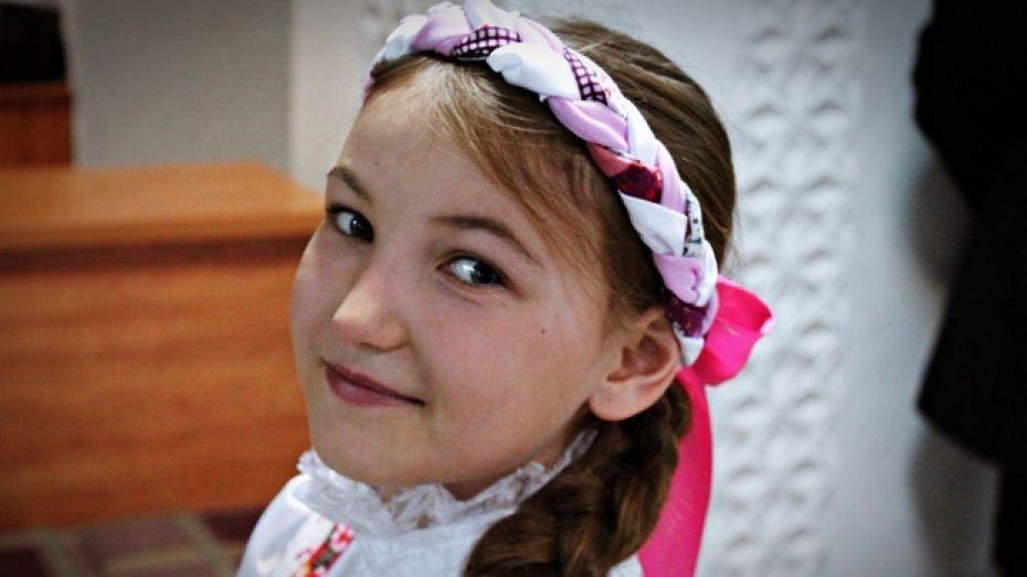 Юная исполнительница народных песен из Верхнего Мамона стала призером регионального конкурса «Соловейко»
