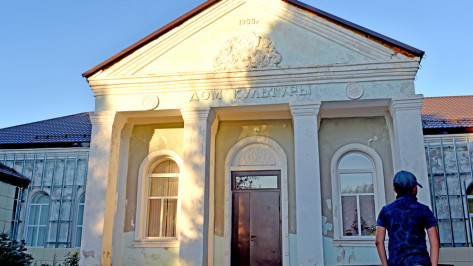 В калачеевском селе Манино отремонтируют фасад Дома культуры 