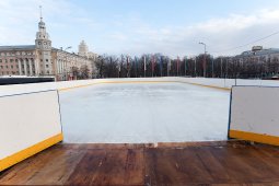 Каток на главной площади Воронежа будет работать шесть дней в неделю