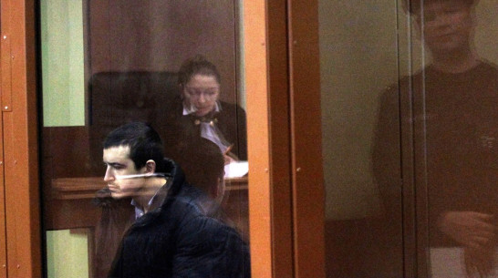 Воронежский суд продлил арест Марку Попову, обвиненному в убийстве 17-летней девушки