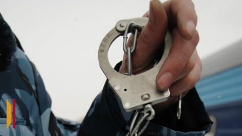 Подозреваемых в серии грабежей и разбое задержали в Воронежской области