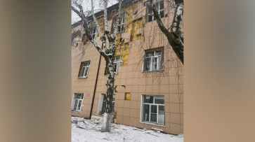 Появились кадры поврежденной беспилотником православной гимназии в Воронеже