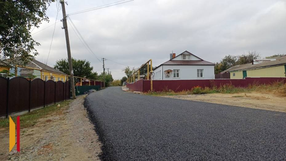 В поселке Хохольский заасфальтировали 5 улиц