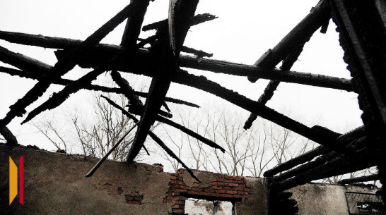 Сараи сгорели на Волжской улице в Воронеже