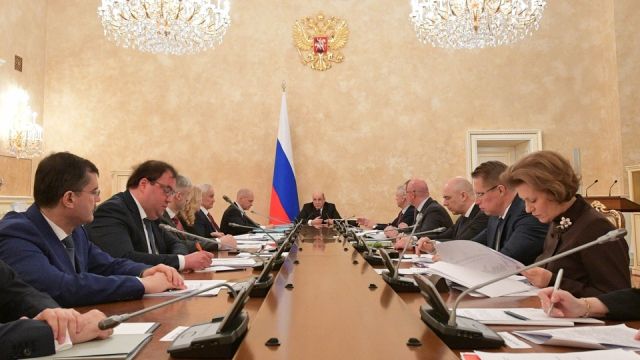 Россиян оповестят о нарушении карантина по SMS