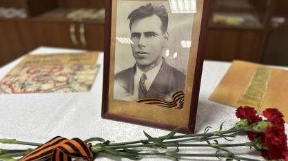 Медальон и документы ставропольца, погибшего во время ВОВ в Воронежской области, передали его правнуку