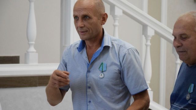 Под Воронежем наградили мужчин, работавших во время военного мятежа ЧВК