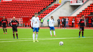 Нападающий воронежского «Факела» Максим Максимов стал лучшим игроком апреля по версии ФНЛ