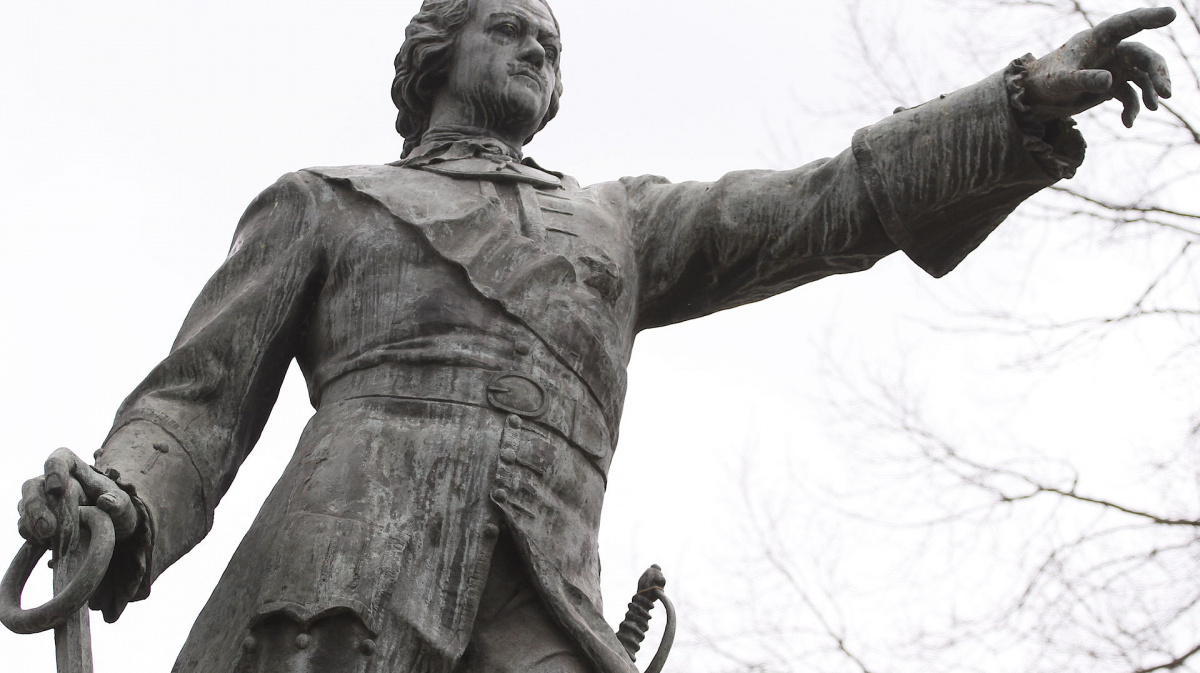 Первом указанном. Петр 1 в Воронеже. Памятник Петру 1 в Воронеже. Памятник Петру 1 в Воронеже история. Памятник Петру 1 в Воронеже 19 век.