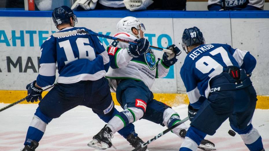 Воронежский «Буран» завершил домашнюю серию матчей поражением от «Югры»