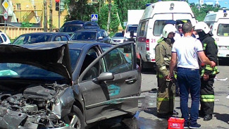 В Воронеже 10-месячная девочка пострадала в ДТП с 3 машинами