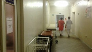 В воронежской больнице после ДТП на обочине скончался пешеход