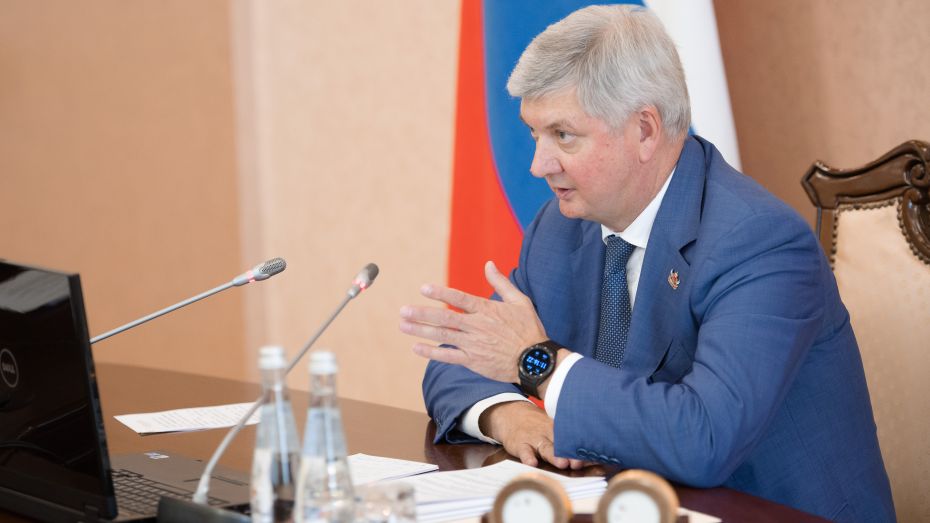 Воронежский губернатор поручил жестче контролировать строительство и ремонт объектов
