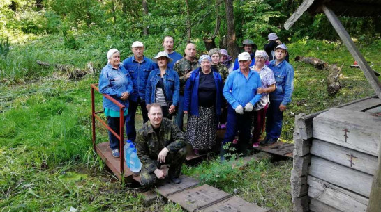 В Павловском районе активисты благоустроили 300-летний источник