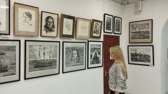 Лискинцев пригласили на юбилейную выставку воронежского художника Валерия Семенова