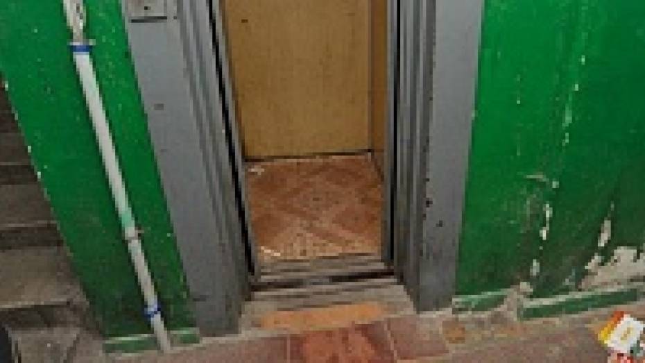 Замена лифтов в воронежском доме довела подрядчика до уголовного дела