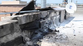 Беспилотник со взрывчаткой частично разрушил крышу офисного здания в Белгороде