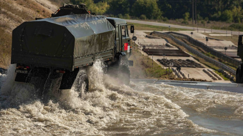 Военные водители из России и КНР поставили мировые рекорды в Воронежской области