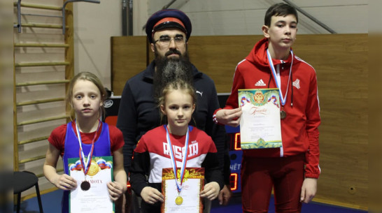 Репьевская спортсменка выиграла «золото» межрегионального турнира по вольной борьбе