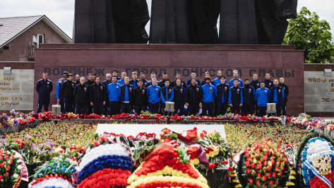 Воронежский «Факел» почтил память героев Великой Отечественной войны