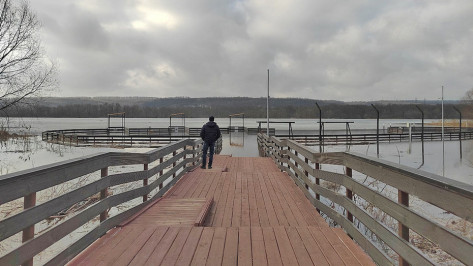В воронежском райцентре из-за паводка ушла под воду набережная