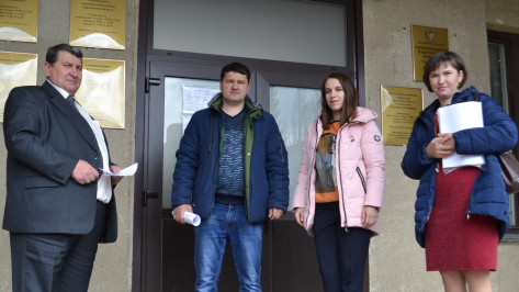 В Ольховатском районе 2 семьи получили субсидию на улучшение жилищных условий 