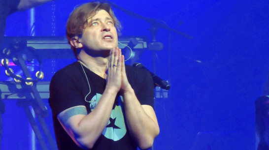 Три с половиной тысячи воронежцев поработали у «Би-2» светотехниками