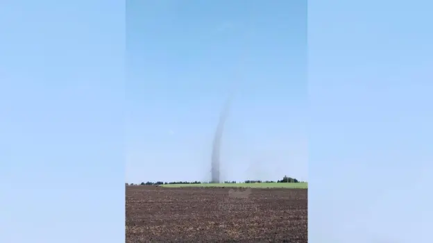 Смерч под Воронежем сняли на видео