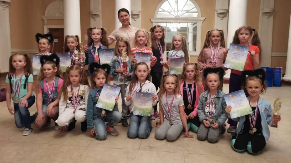 Танцевальная студия из Семилук стала лауреатом всероссийского фестиваля «Зажигаем лето»