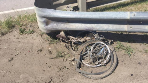 В ДТП с велосипедистами в Воронеже погиб мужчина и пострадал 10-летний мальчик