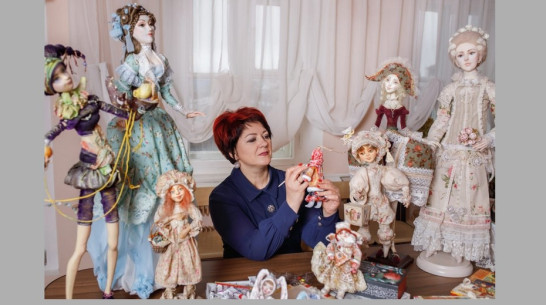 Выставка авторских кукол и картин Светланы Устьяновой откроется в Россоши
