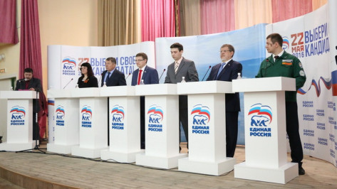 Воронежские единороссы обсудили на дебатах проблемы сбережения нации и АПК