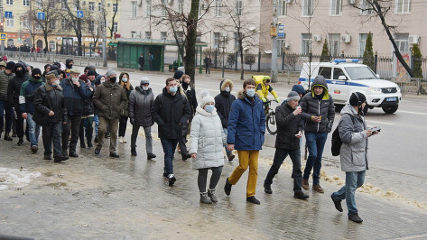Вторая несогласованная акция в Воронеже собрала меньше участников