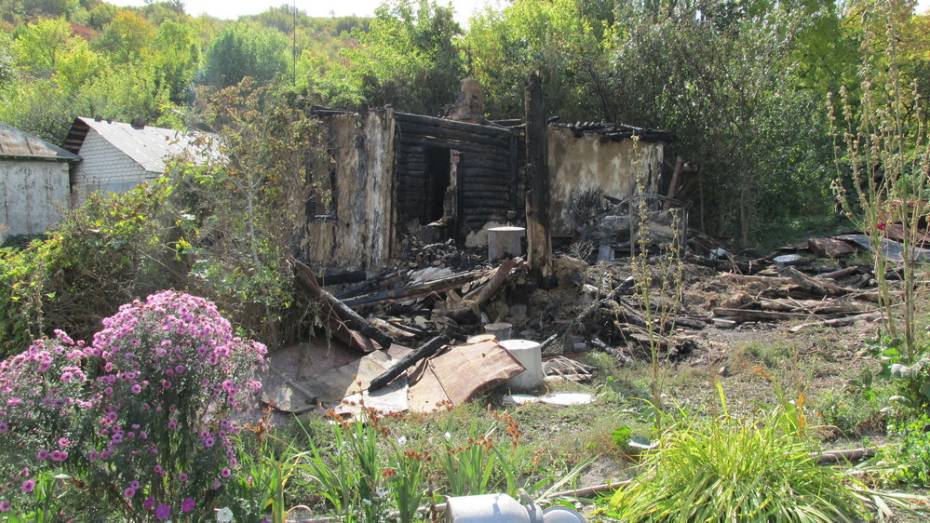 В хохольском селе Борщево при пожаре в частном доме погиб 61-летний мужчина