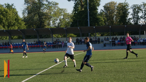 Бобровский «Барс-1» сыграл вничью с футболистами из Анны