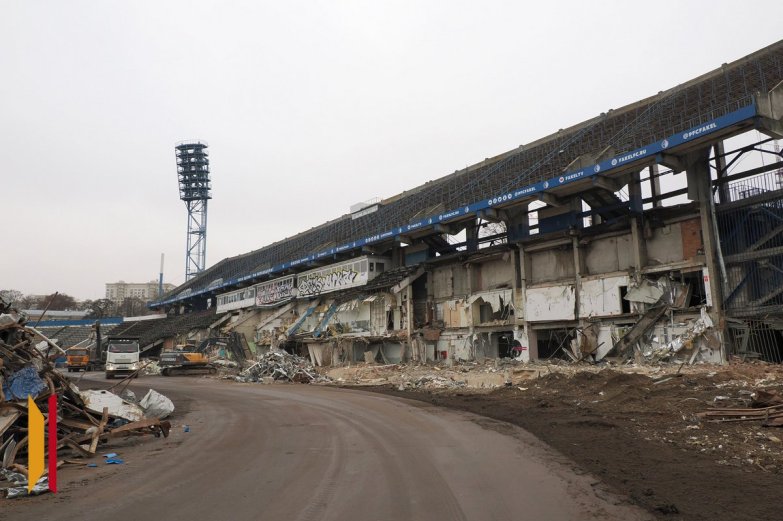 В Воронеже при демонтаже Центрального стадиона профсоюзов вывезли уже более 10 тыс тонн строительного мусора