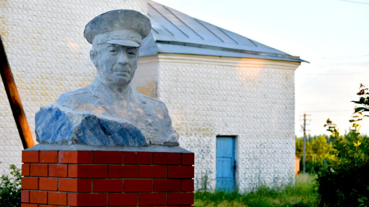 Село семеновка воронежская область. Семеновка воронежская область калачеевского. Мемориальная доска. Калач. Семеновка воронежская область калачеевского.