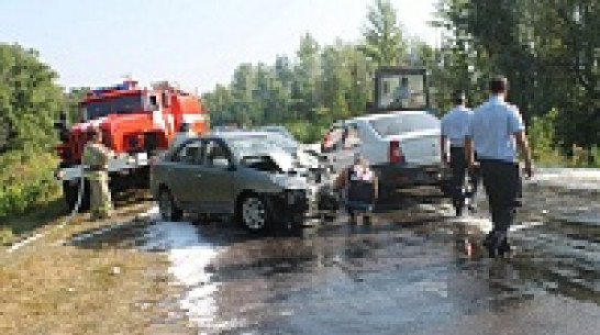 В Петропавловском районе в ДТП пострадали трое взрослых и 7-летний ребенок