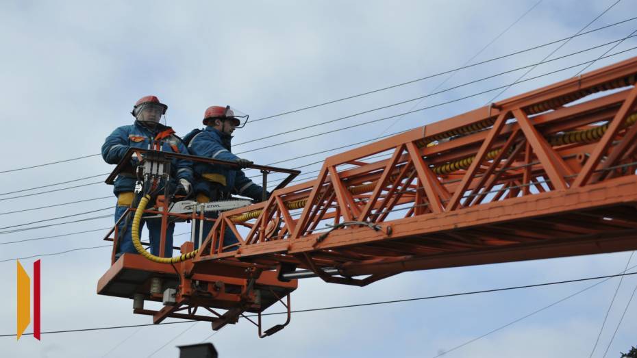 Воронежские энергетики подготовились к работе в условиях сильного дождя и мокрого снега