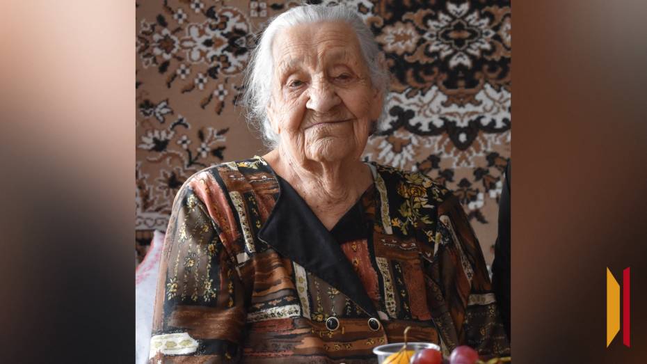 «Пусть каждый из вас доживет до ста лет!» Жительнице воронежского села Екатерине Усковой исполнилось 100 лет