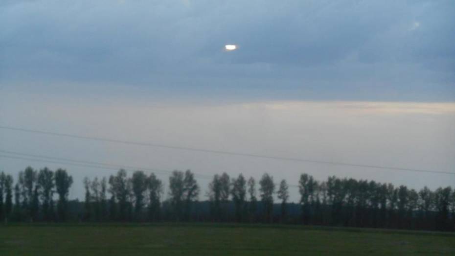 Житель Терновского района сфотографировал неопознанный летающий объект