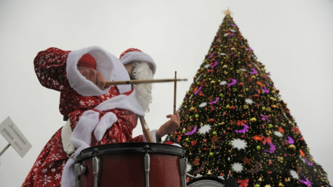 Воронежцы увидят шоу барабанщиков на открытии главной новогодней елки