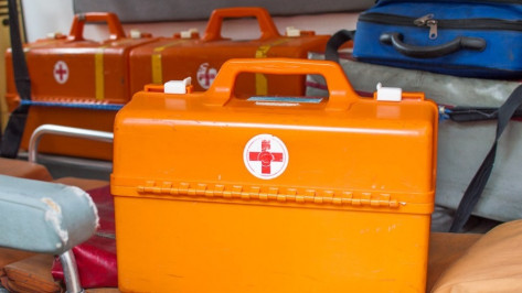 В Воронеже пассажирка Toyota пострадала в ДТП с Mercedes-Benz