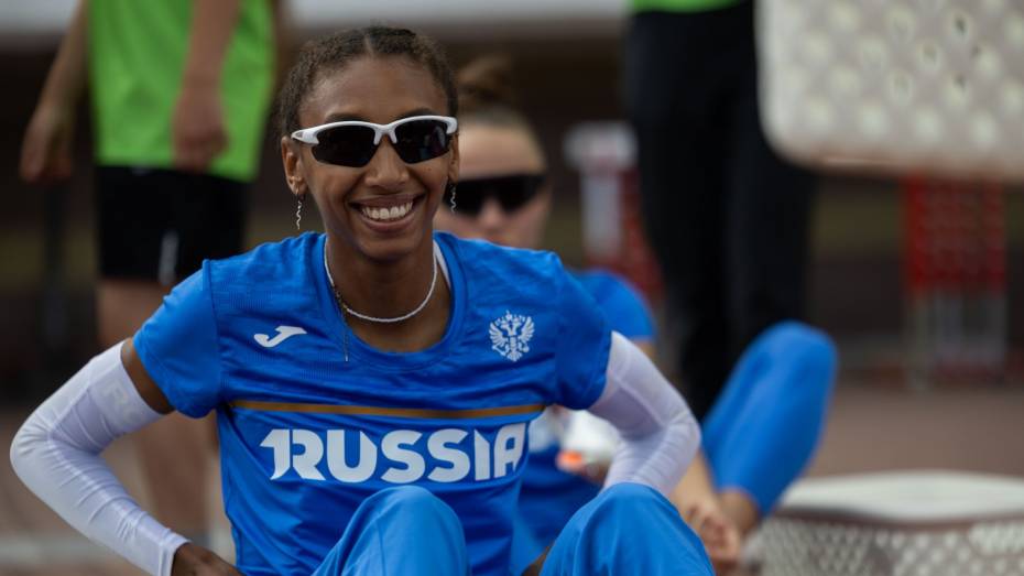 Воронежская бегунья Эмилия Тангара завоевала «золото» на чемпионате России