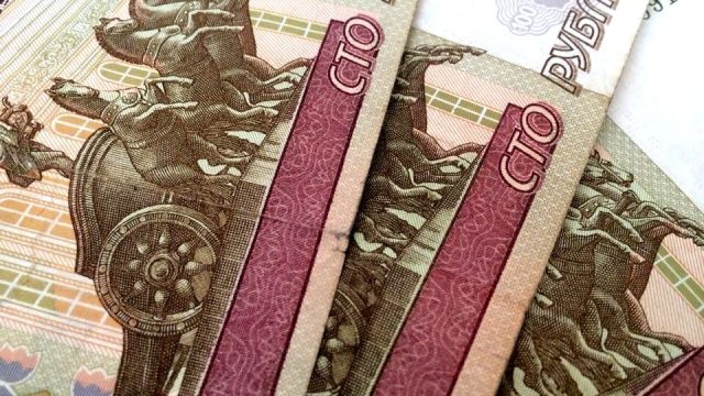 Минтруд снизит пенсии женщинам на 20%