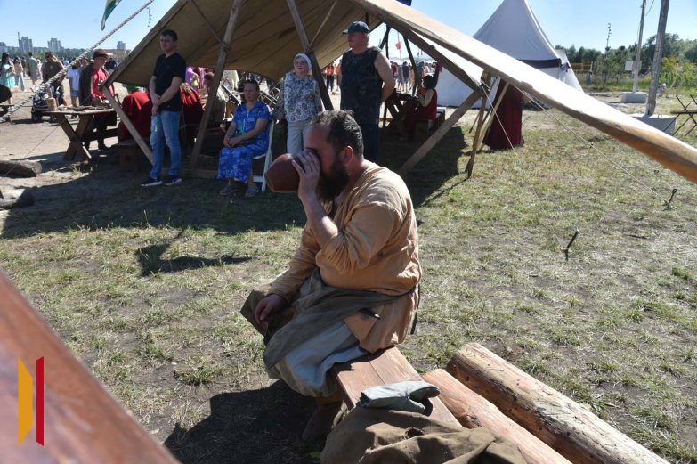 Площадка реконструкторов