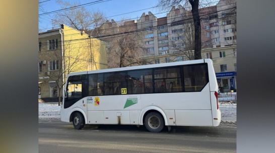В Воронеже женщина, которую сбил автобус у памятника Славы, попала в больницу