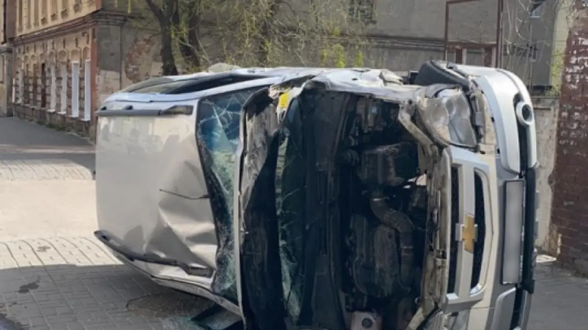 Воронежцы опубликовали в соцсетях видео смертельного ДТП с перевернувшимся  внедорожником